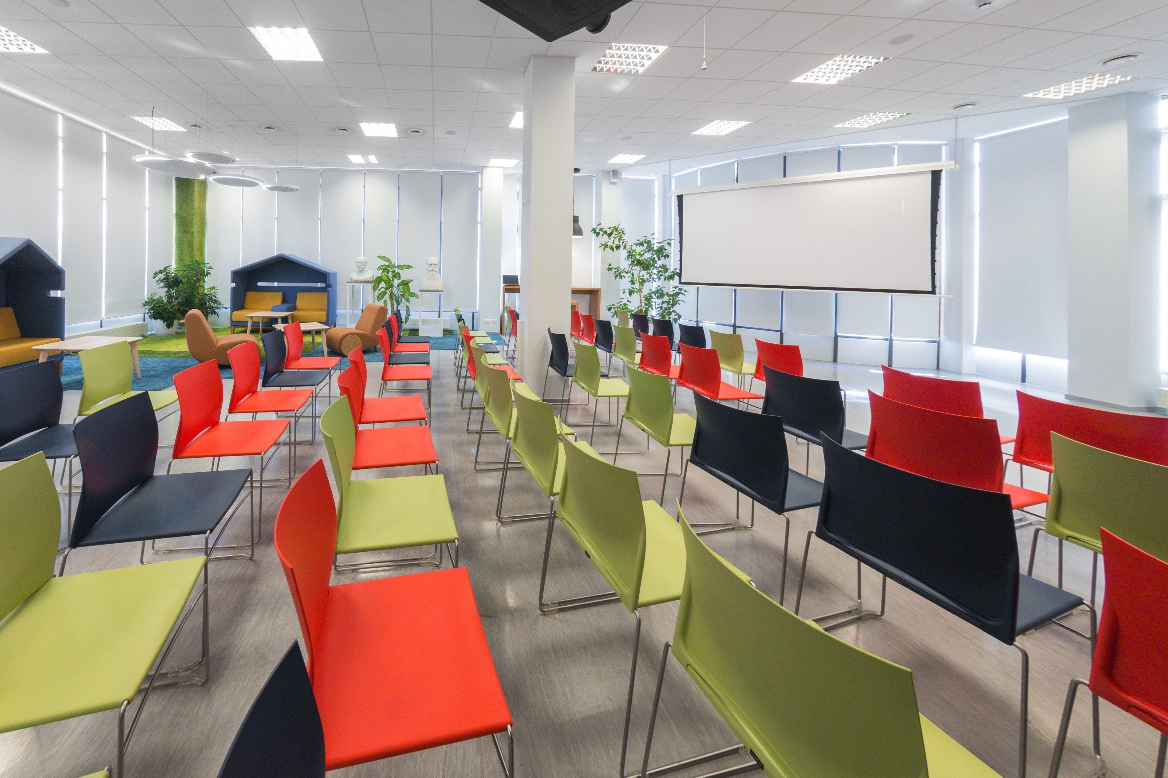 LU Sapee Aude zāle, Kalpaka bulv. 4, Rīga